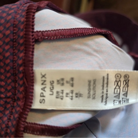 Spanx Womans Skort Large NWT UPF 50 Navy Burgundy Print Tennnis Pickleball Golf - Picture 9 of 9